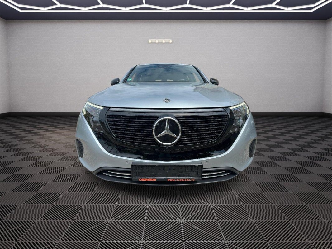 Mercedes-Benz EQC foto 12