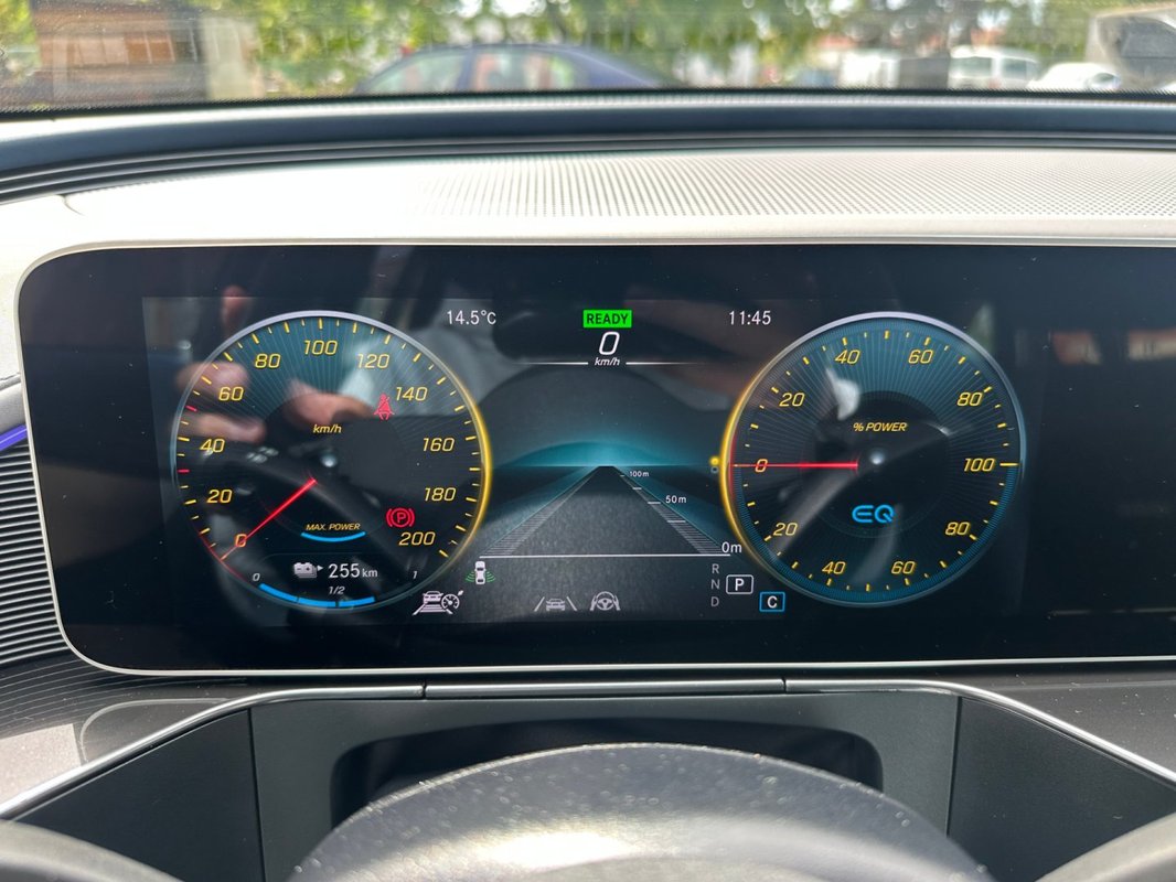 Mercedes-Benz EQC foto 17