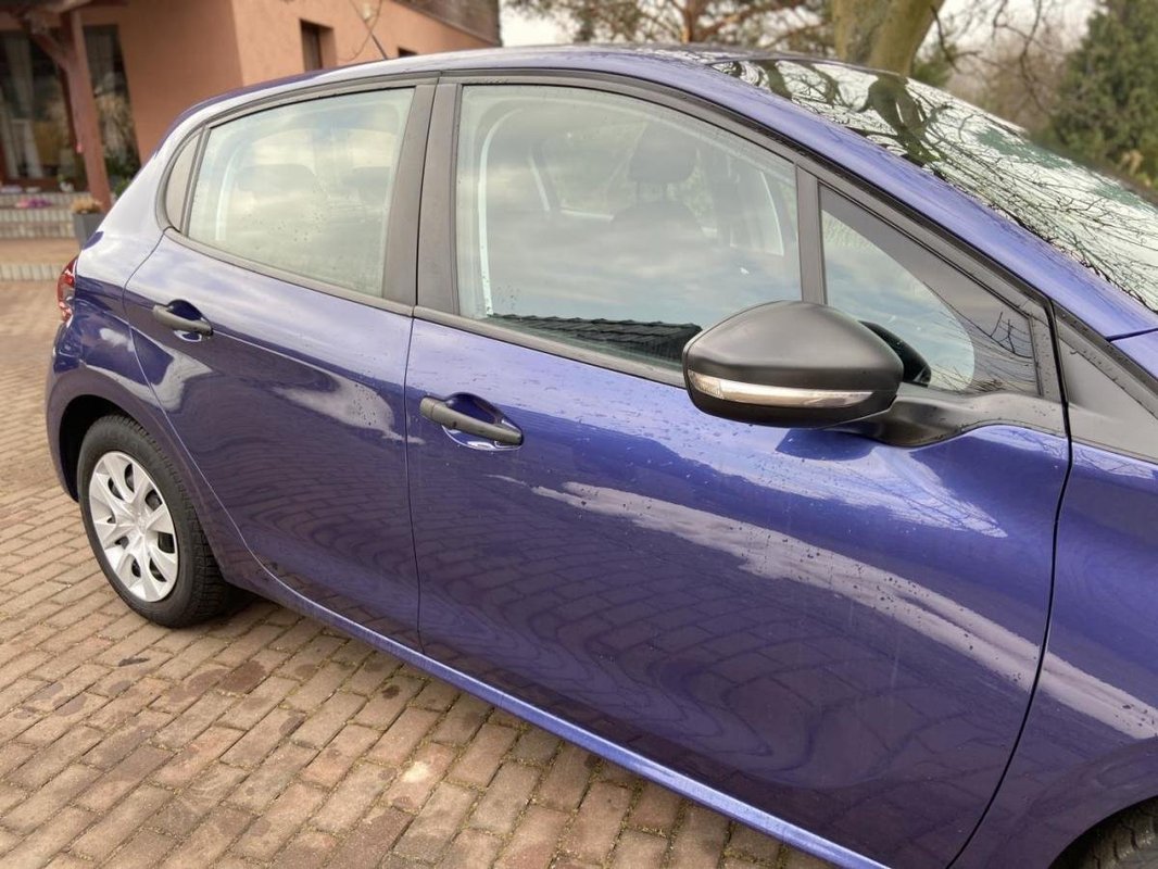 Peugeot 208 foto 7