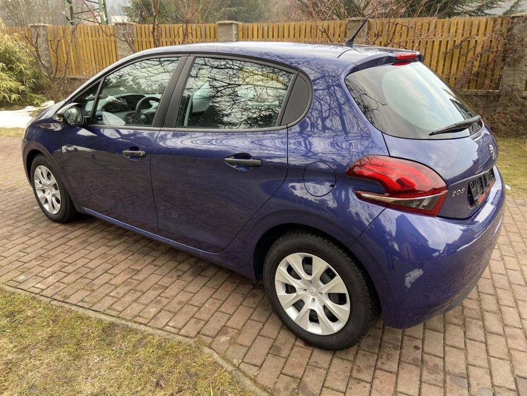 Peugeot 208 foto 27