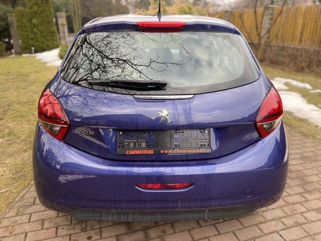 Peugeot 208 foto 28