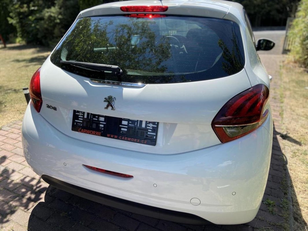Peugeot 208 foto 5
