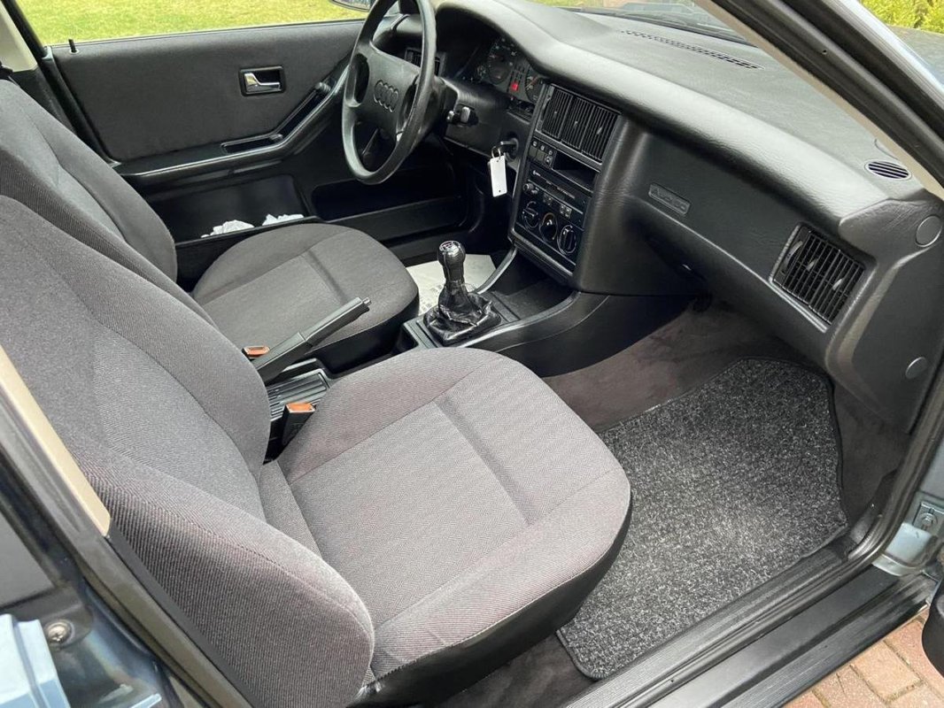 Audi 80 foto 21