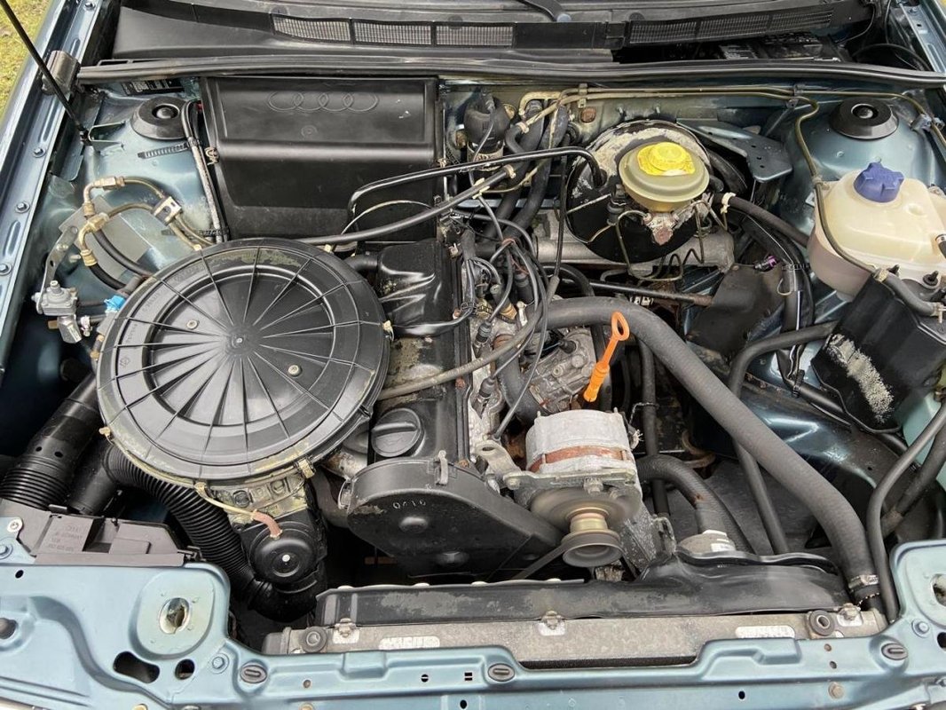 Audi 80 foto 24