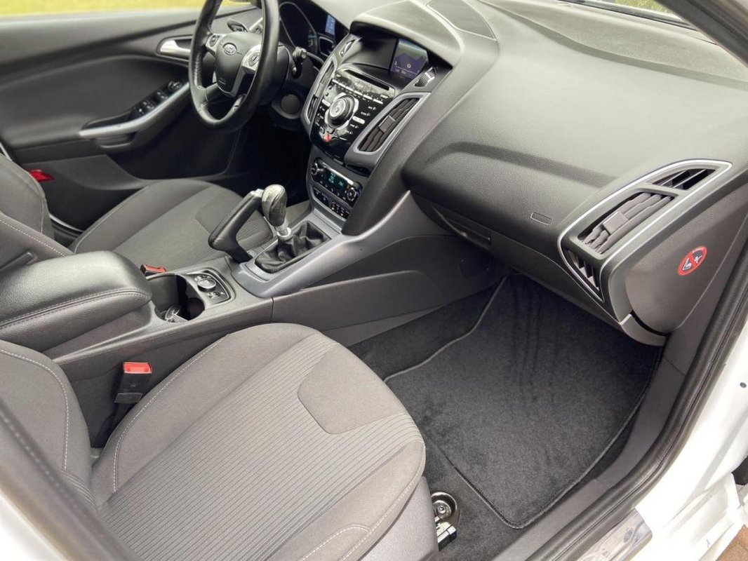 Ford Focus foto 11