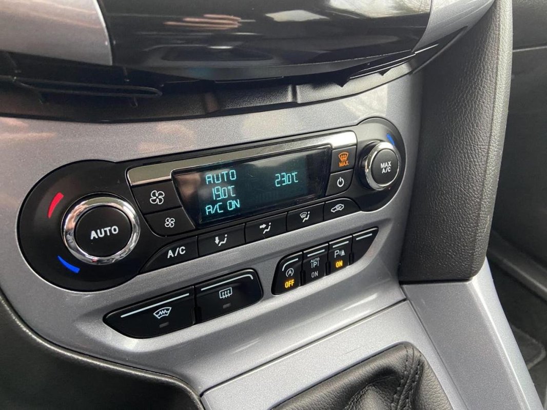 Ford Focus foto 21