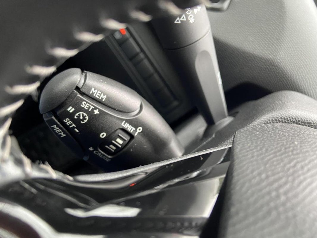 Peugeot 308 foto 17