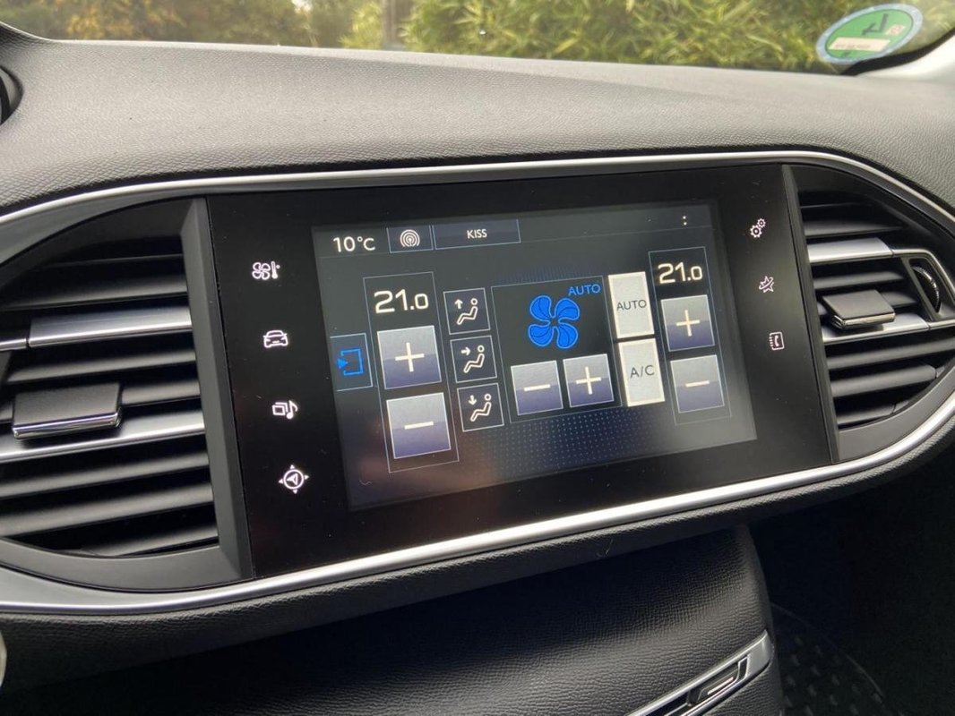 Peugeot 308 foto 19
