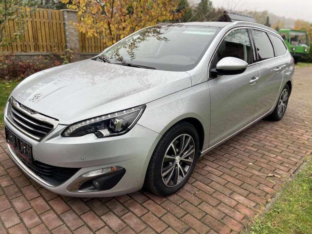 Peugeot 308 foto 23