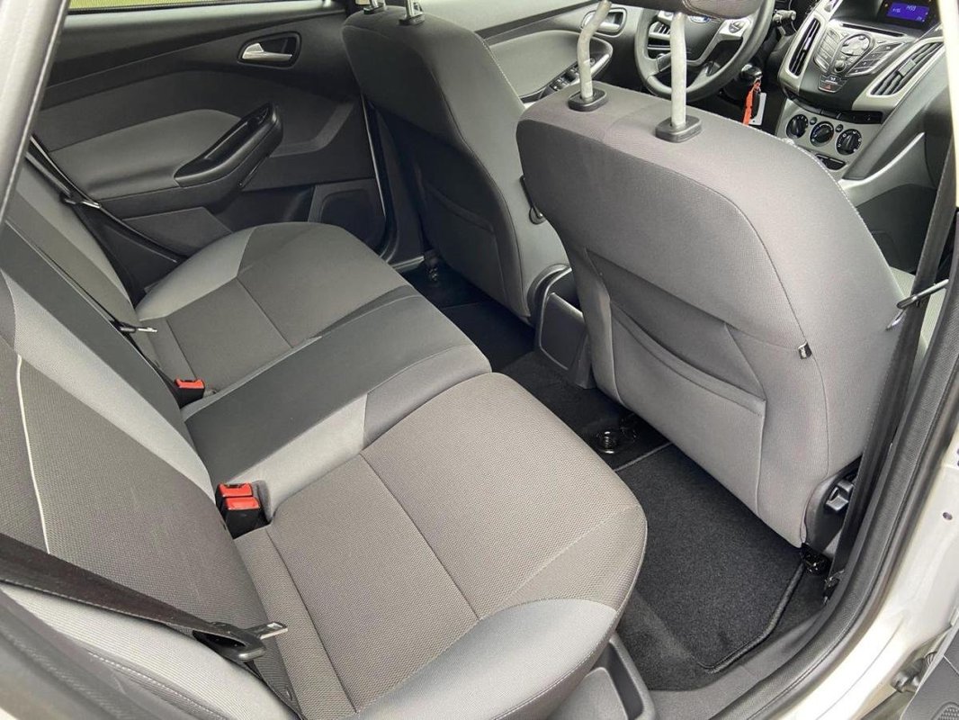 Ford Focus foto 10