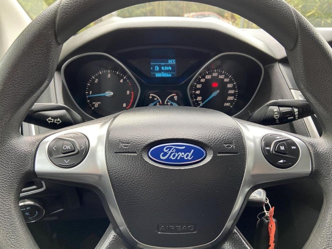 Ford Focus foto 16