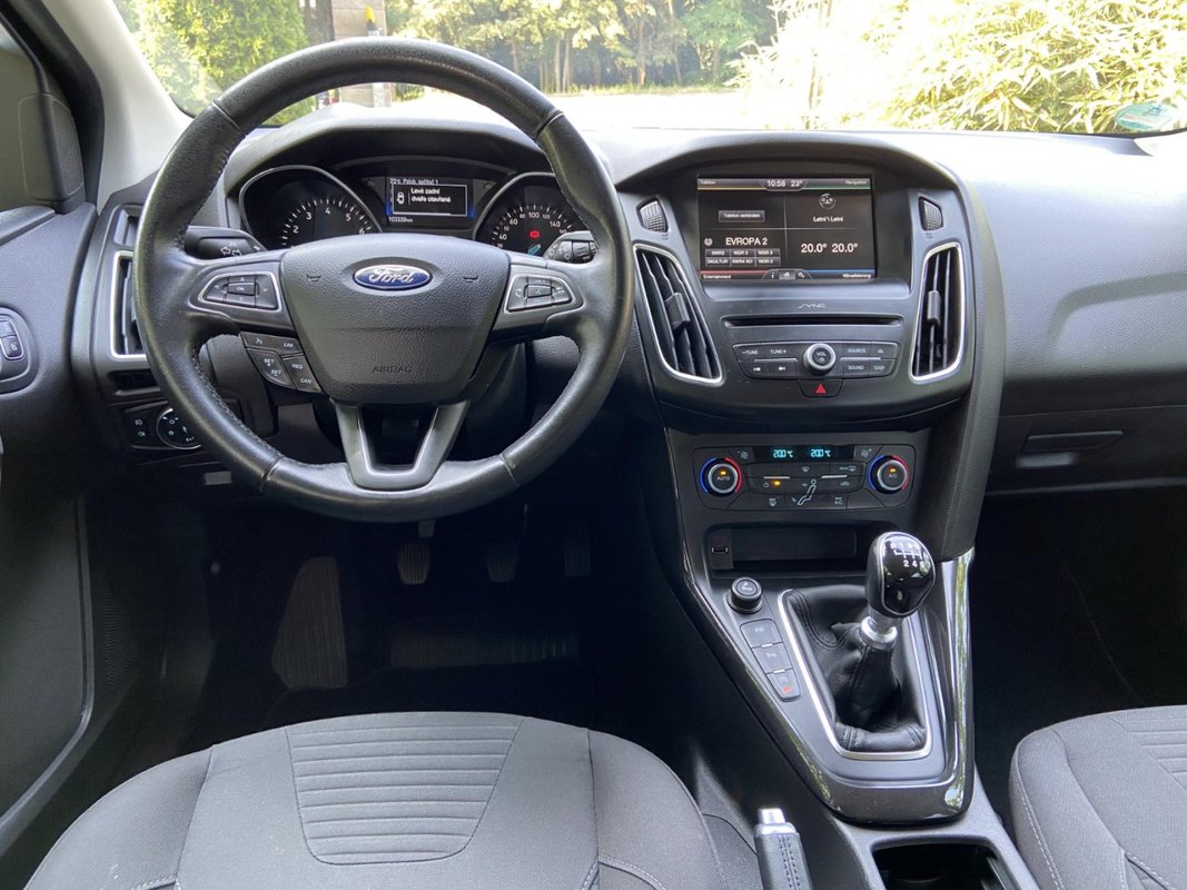 Ford Focus foto 16