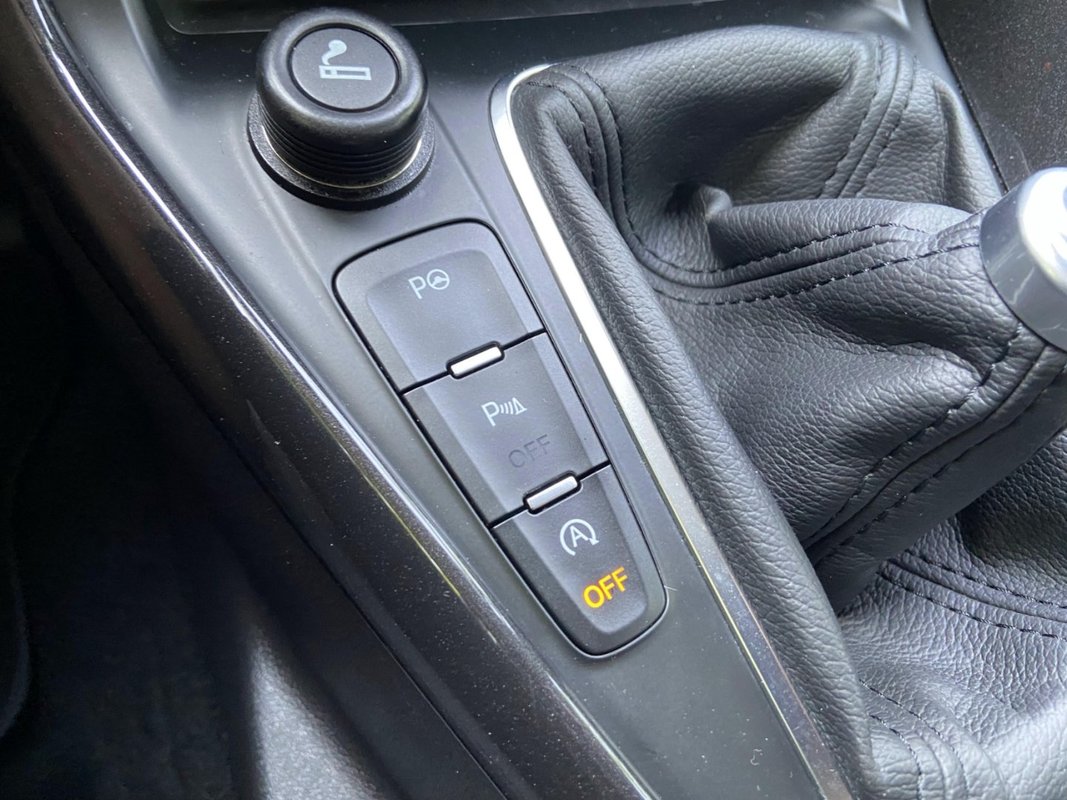 Ford Focus foto 22