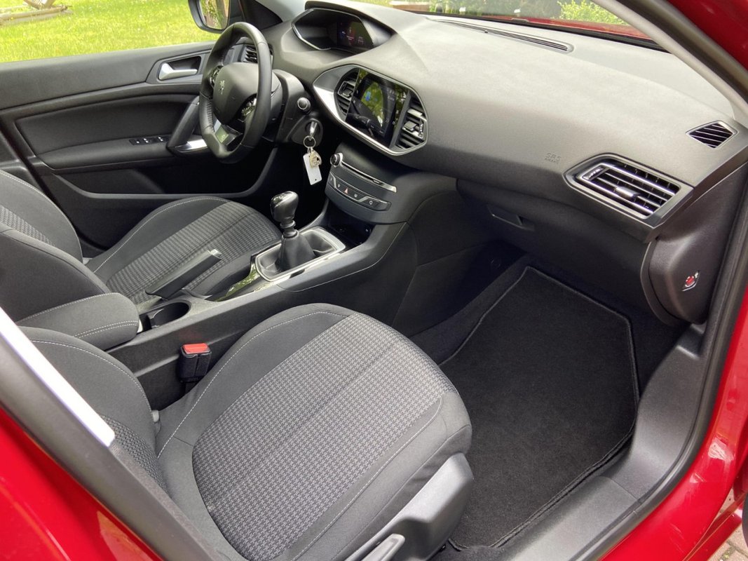 Peugeot 308 foto 15