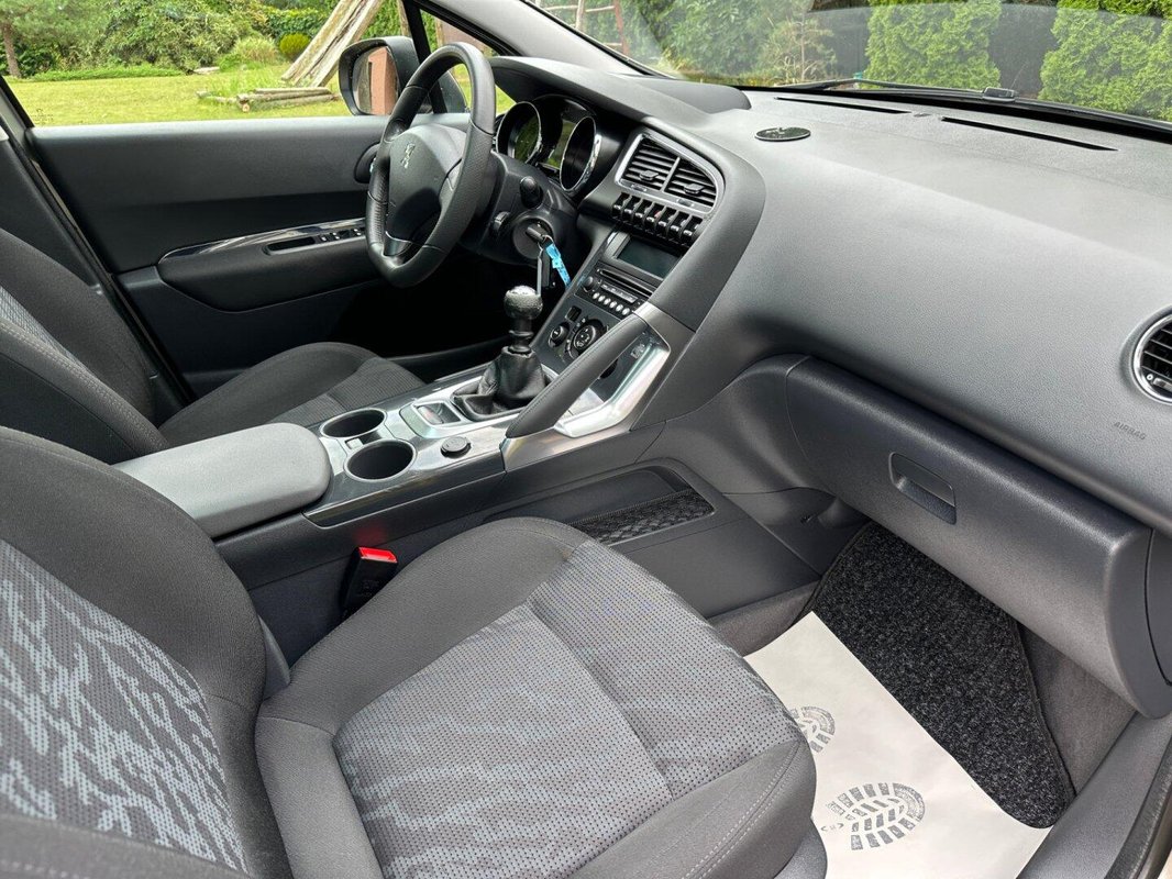 Peugeot 3008 foto 8