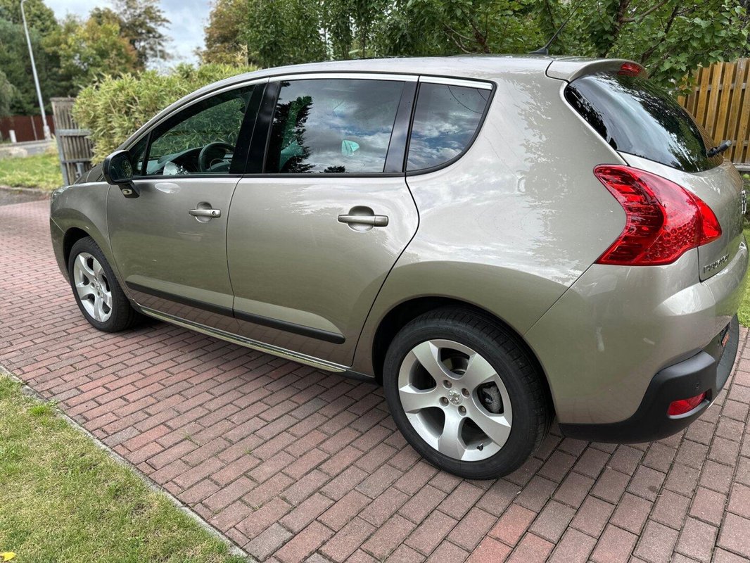 Peugeot 3008 foto 23