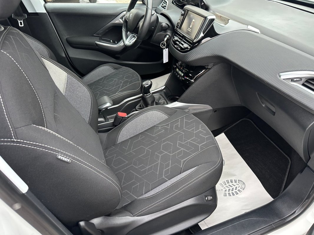 Peugeot 2008 foto 5