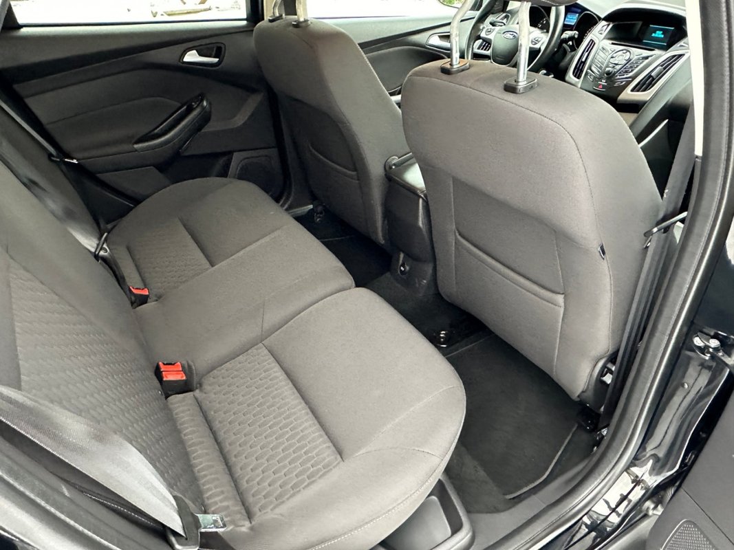 Ford Focus foto 8
