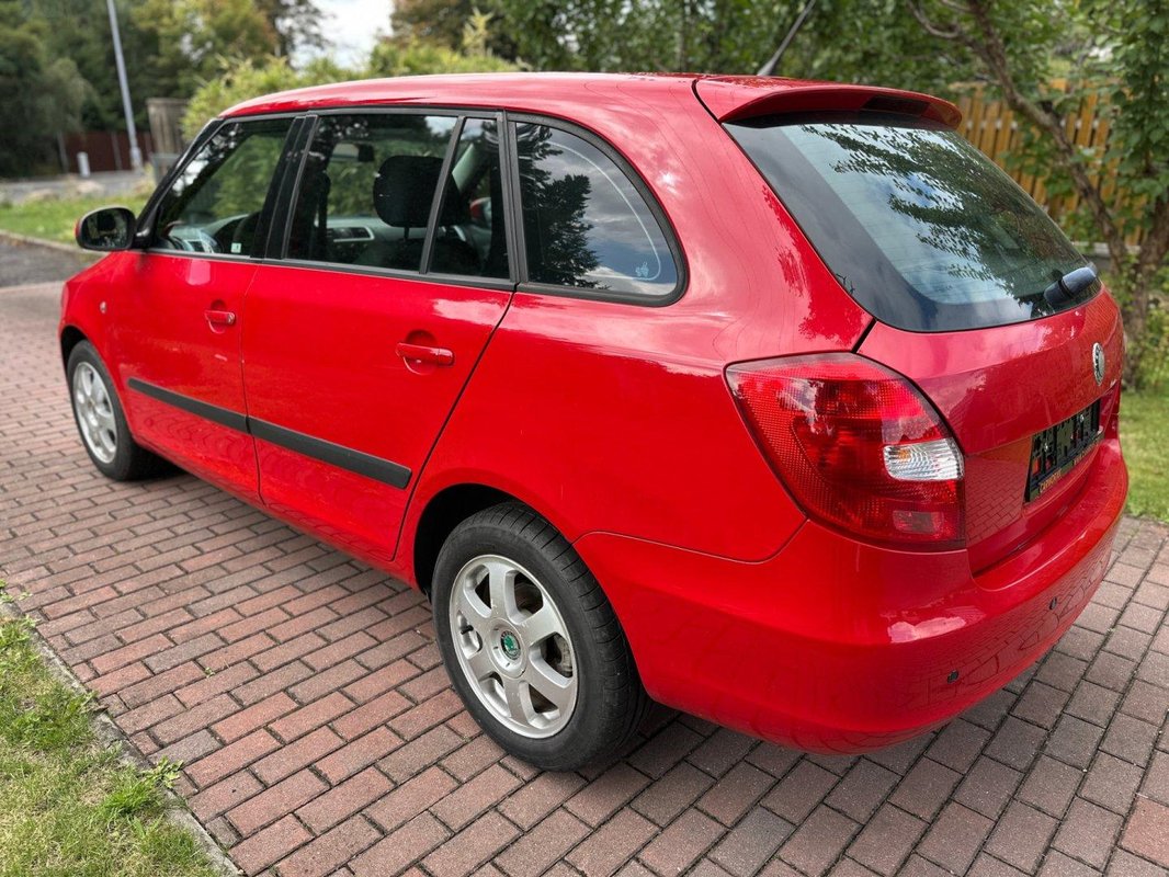 Škoda Fabia foto 31