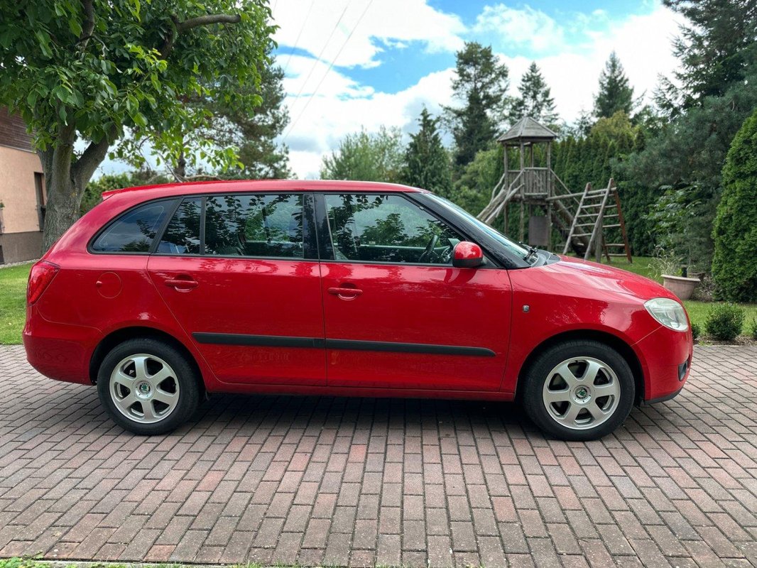 Škoda Fabia foto 34