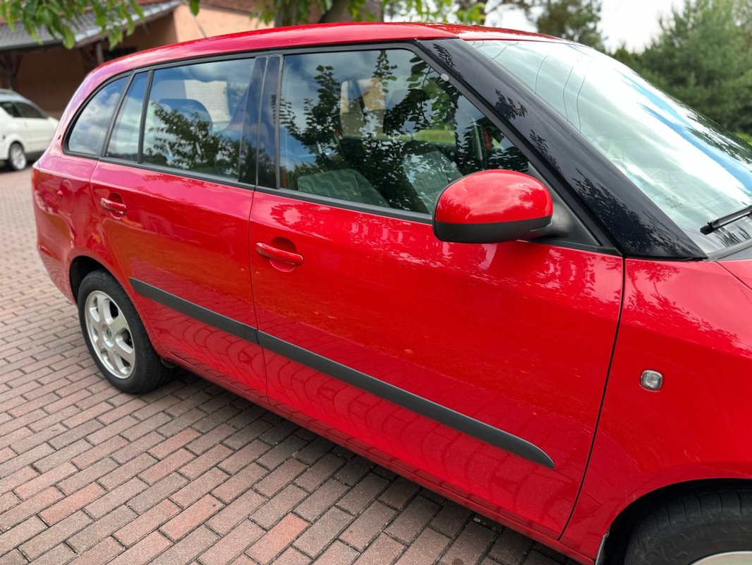 Škoda Fabia foto 35