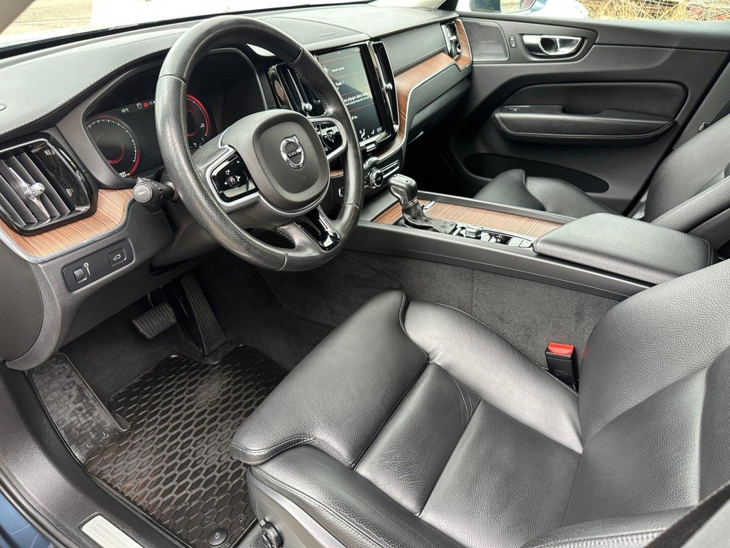 Volvo XC60 foto 2