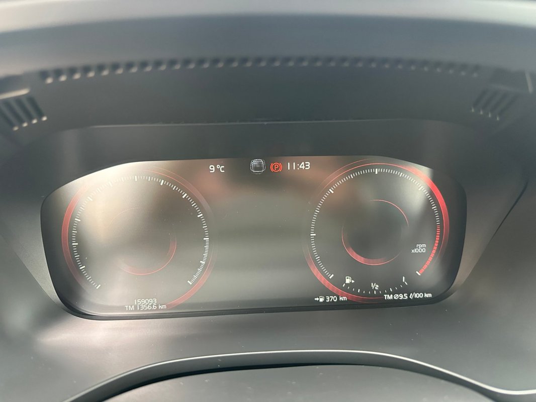 Volvo XC60 foto 8