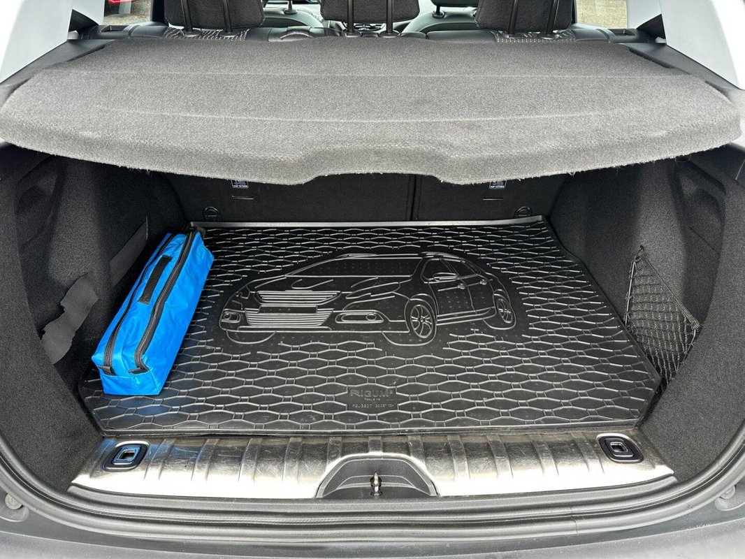 Peugeot 2008 foto 4