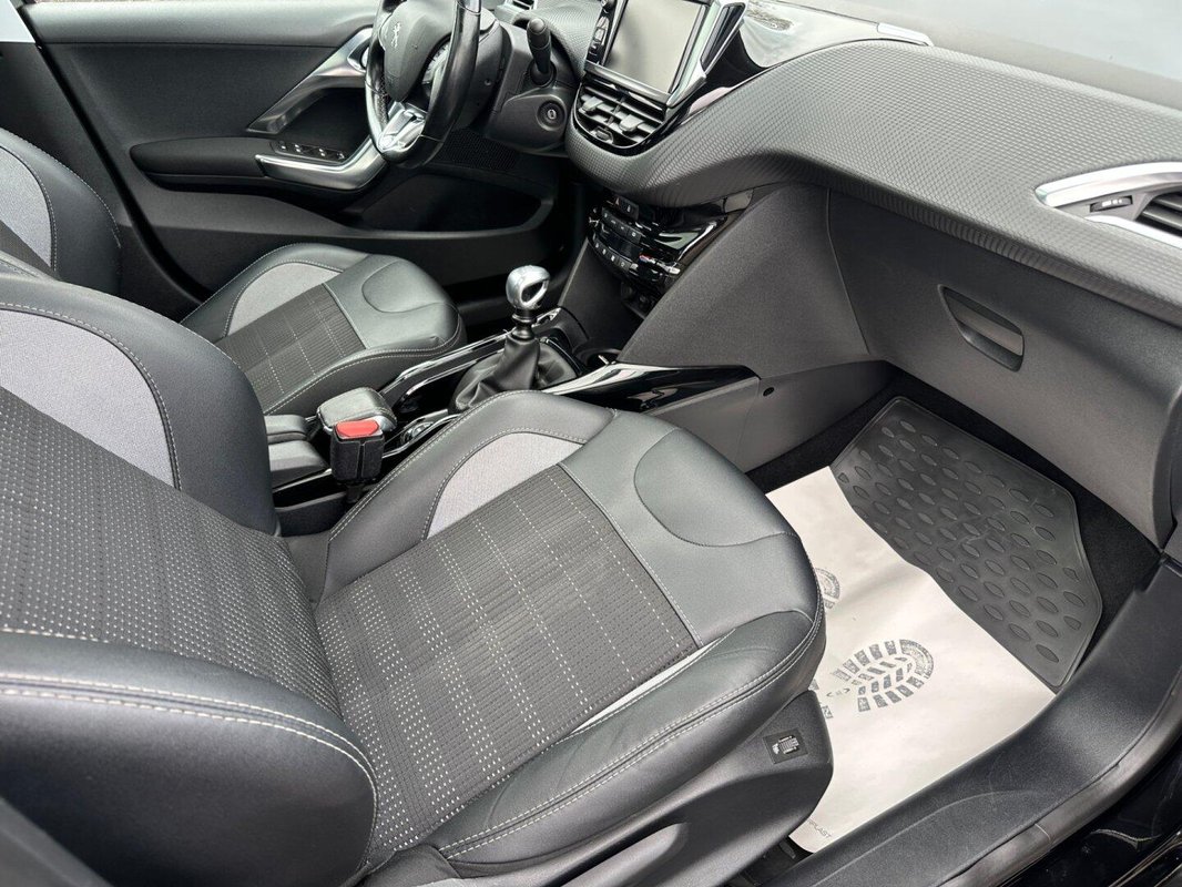 Peugeot 2008 foto 7