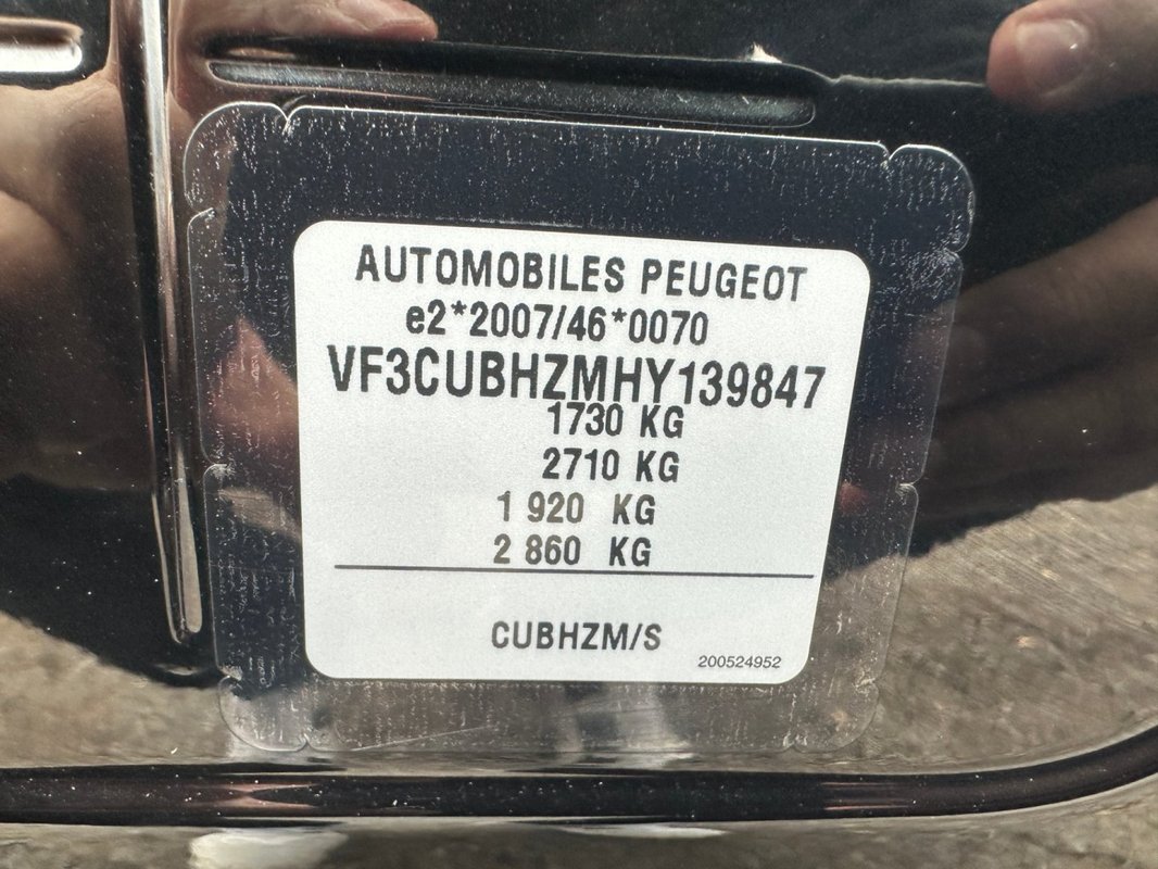 Peugeot 2008 foto 8