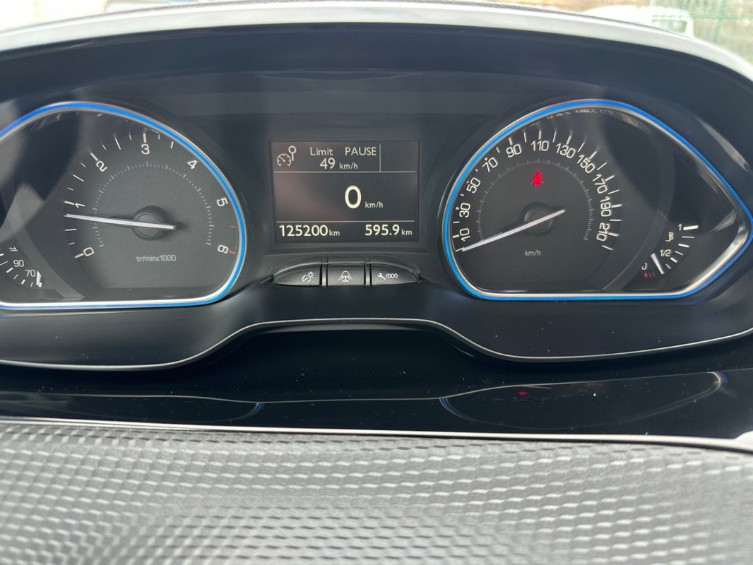 Peugeot 2008 foto 11