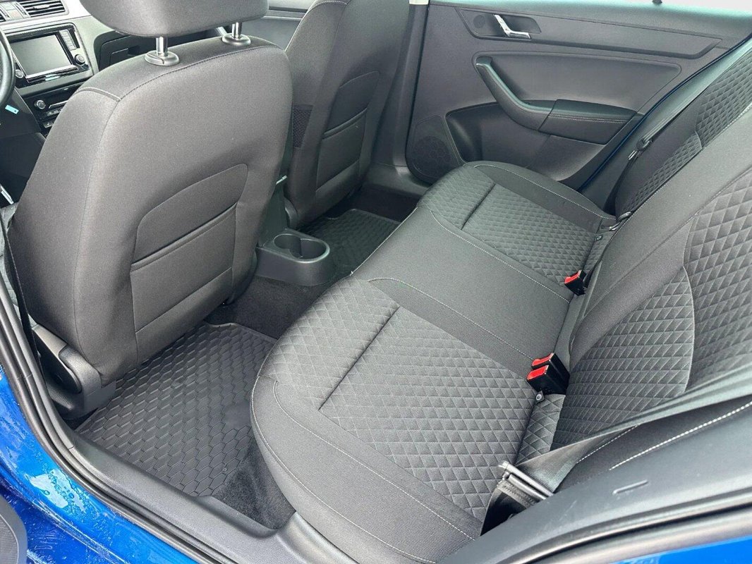 Škoda Rapid foto 3