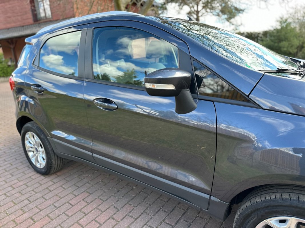 Ford EcoSport foto 25