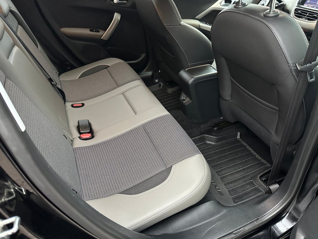 Peugeot 2008 foto 4