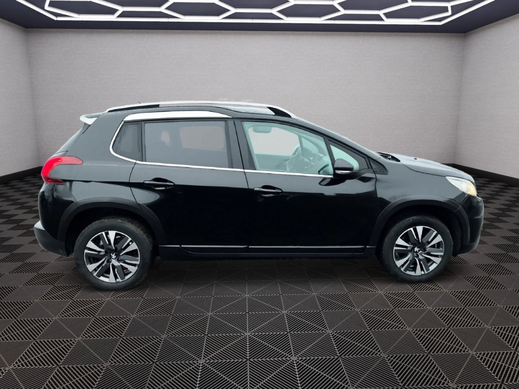 Peugeot 2008 foto 23