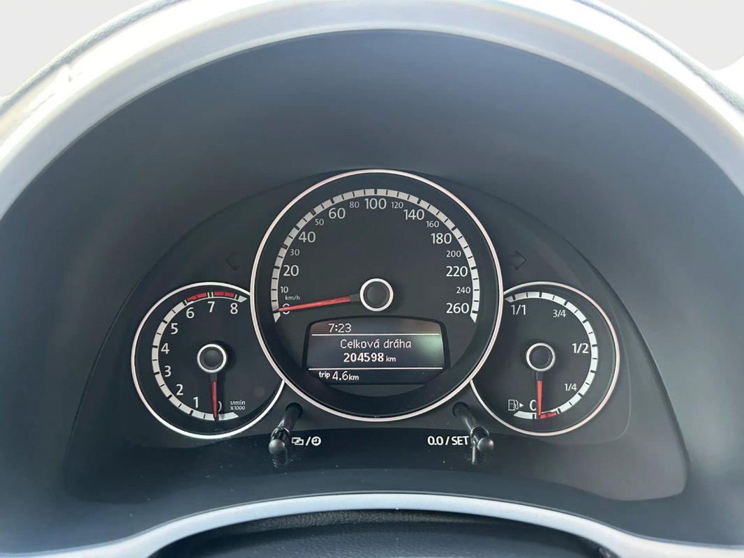 Volkswagen New Beetle foto 5
