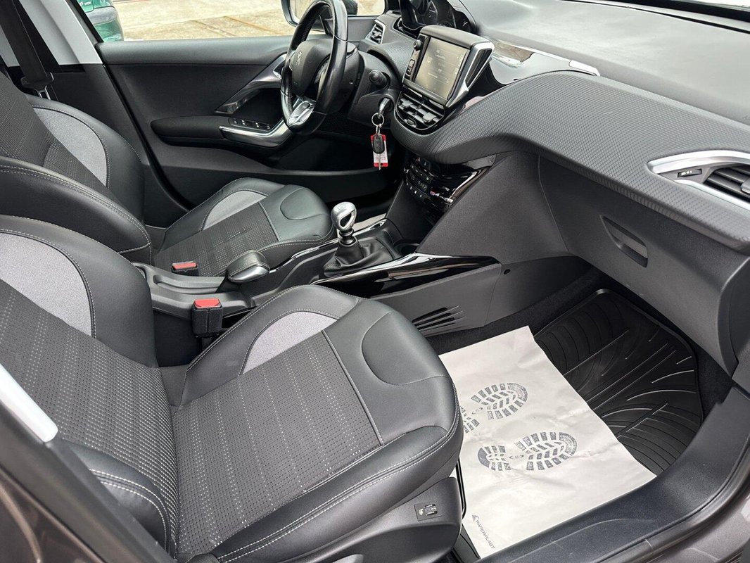 Peugeot 2008 foto 5