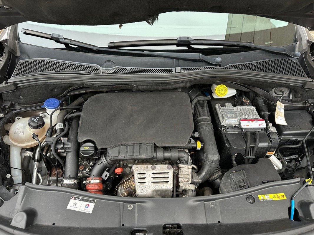 Peugeot 2008 foto 18