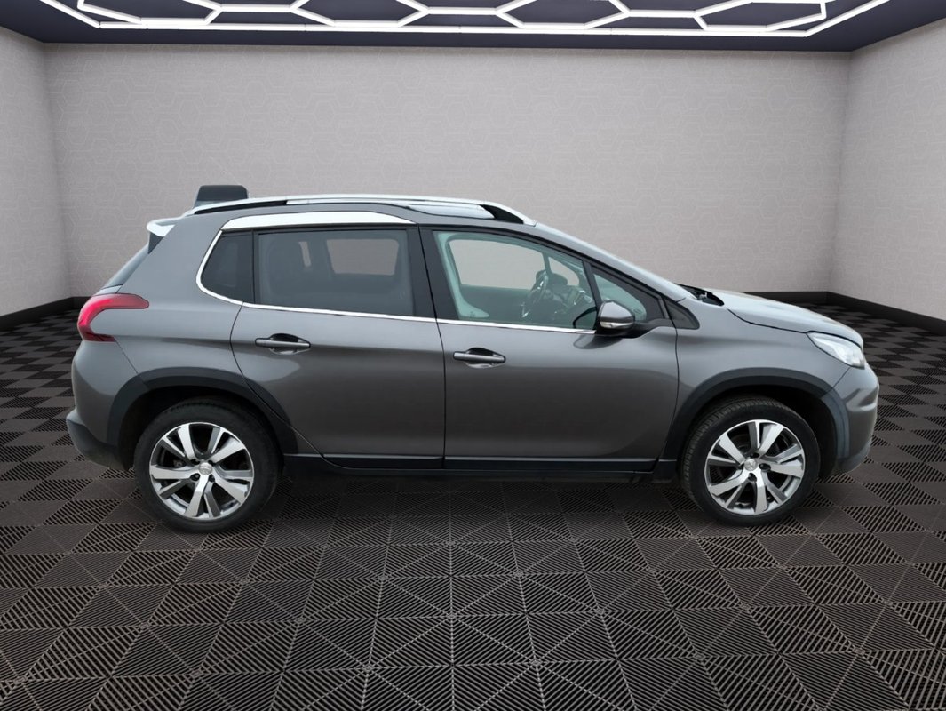 Peugeot 2008 foto 24