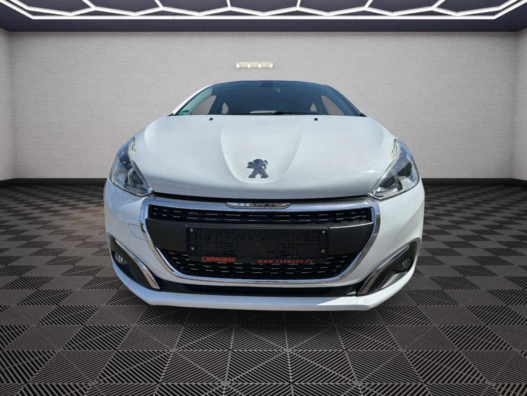 Peugeot 208 foto 12