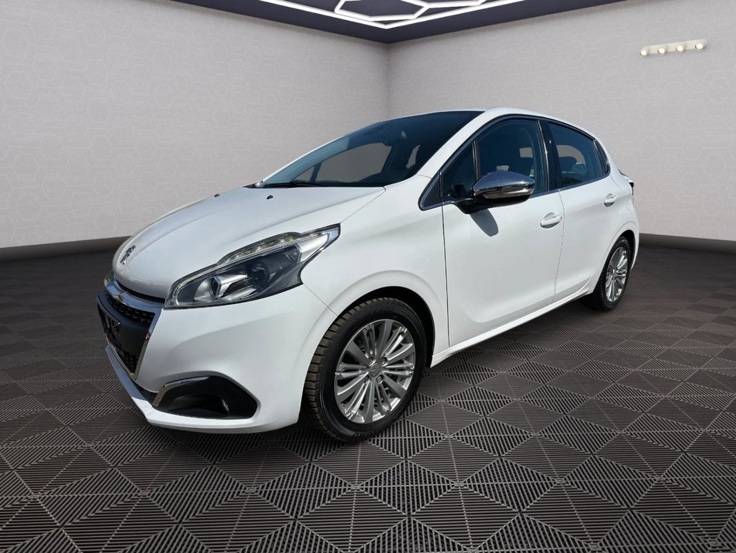 Peugeot 208 foto 16
