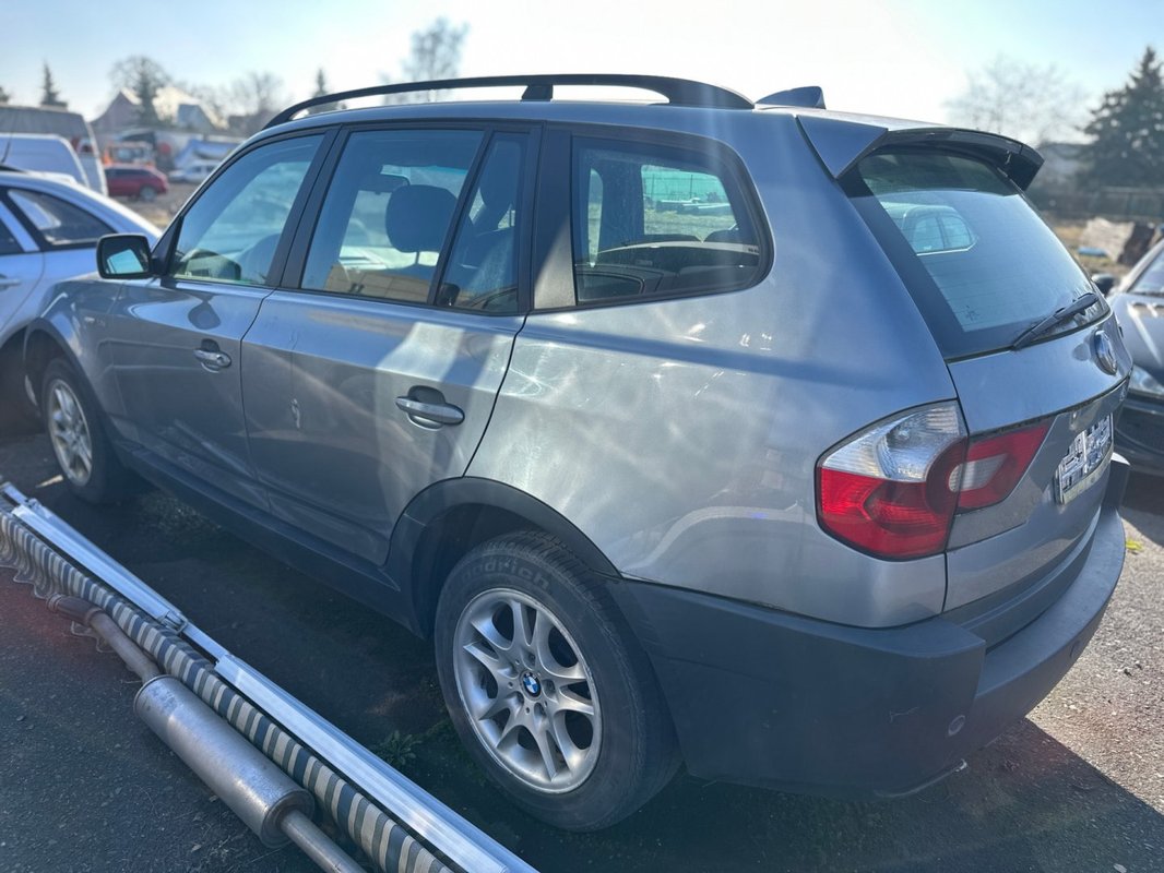 BMW X3 foto 3