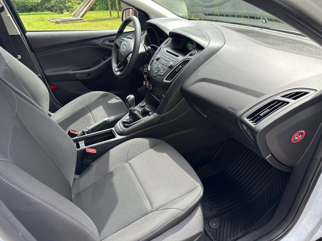 Ford Focus foto 8