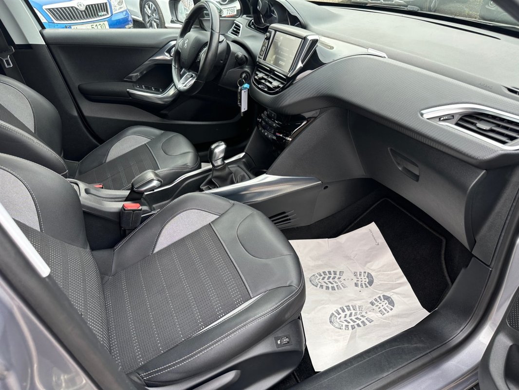 Peugeot 2008 foto 6