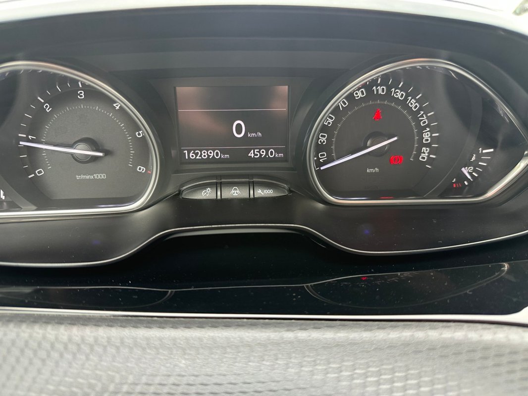Peugeot 2008 foto 10