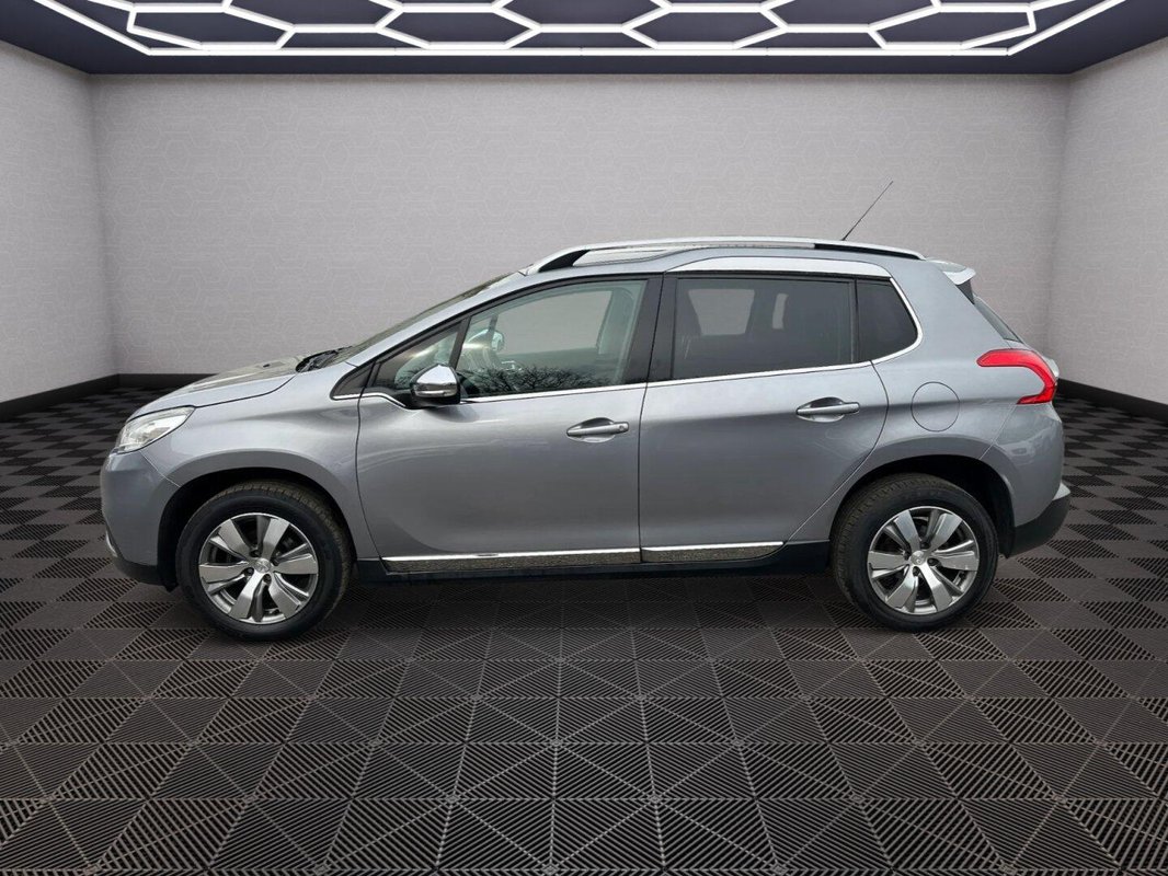 Peugeot 2008 foto 19