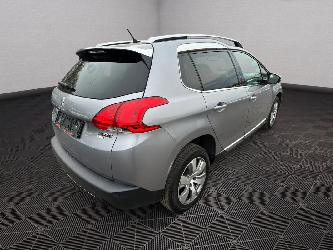 Peugeot 2008 foto 22