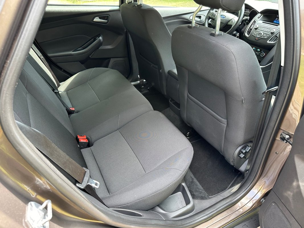 Ford Focus foto 8