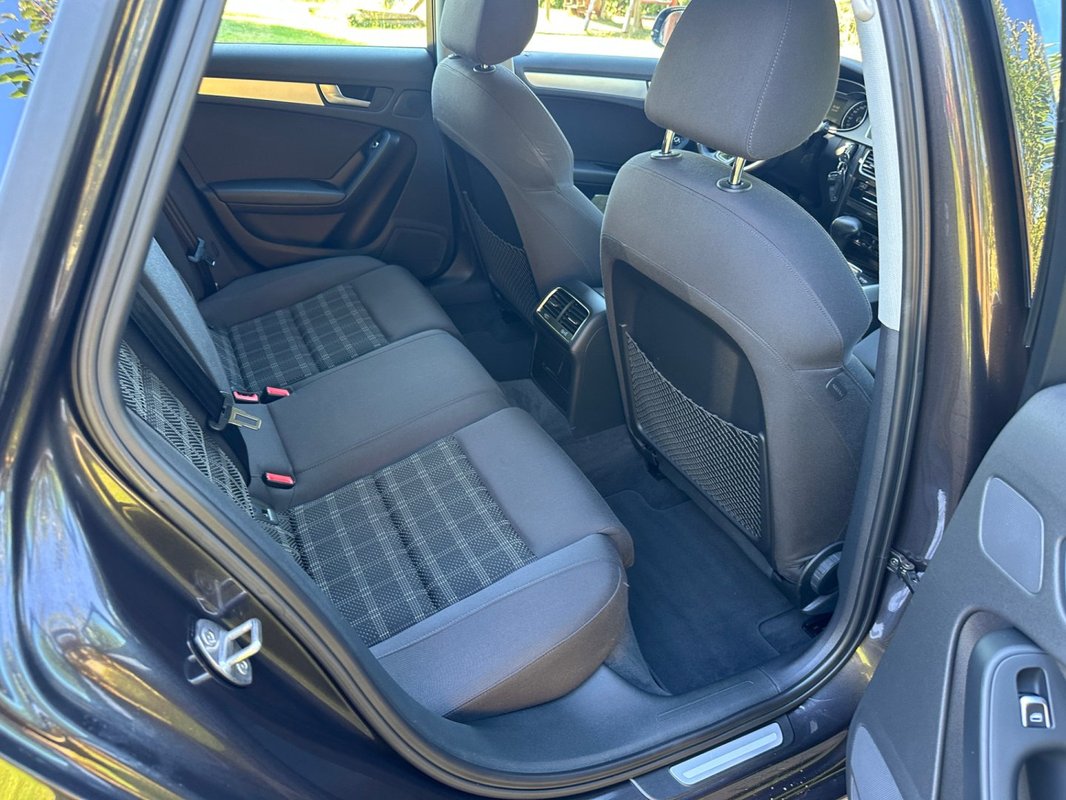 Audi A4 foto 6