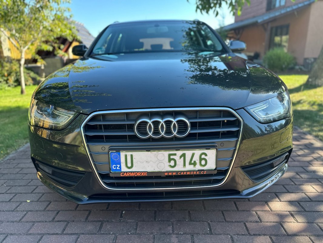 Audi A4 foto 12